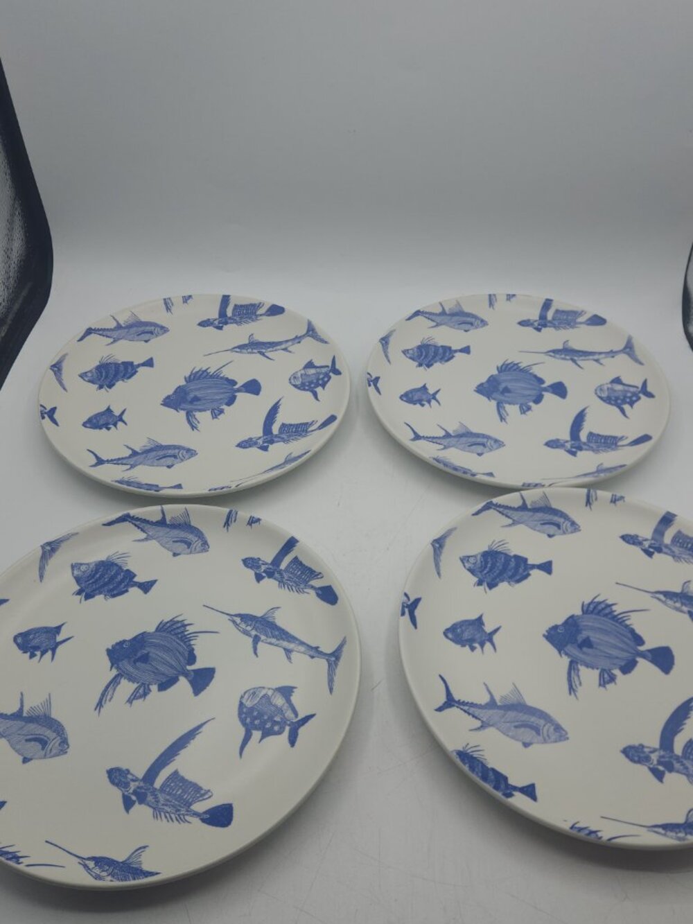 Vintage Ceramic Luncheon Plates with Blue Fish Set of 4 Made in Portugal - Picture 6 of 7